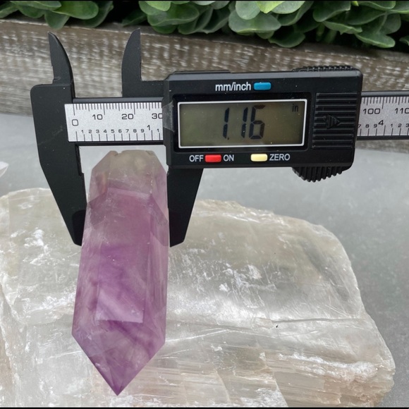 Fluorite Crystal Tower Point - Picture 8 of 8